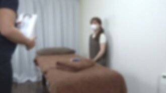 ♡ Demi-tarif jusqu'au 15 août ! [Aucune expérience requise] Une charmante femme célibataire est venue nous rendre visite pour un dernier massage avant son déménagement. Puisqu'il s'agit de son dernier massage après une longue attente, nous lui offrons un soin complet.