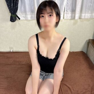 【完全素人】めっちゃ可愛いEカップ巨乳素人20歳♡超敏感のおっぱいを乳揉み乳首責めでブルブル震わせまくる！中出し&大量****※特典有り※