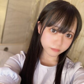 Insgesamt 168 Minuten Filmmaterial. [Sieht aus wie die NTV-Moderatorin Mizuki Asami! Trotz ihres unschuldigen Aussehens...] Das überraschende wahre Gesicht der 18-jährigen Mayu-cha...