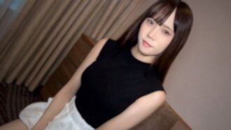 【否】纯洁无瑕的偶像形象！她拥有完美无瑕的白皙肌肤和傲人的G罩杯身材⤴ 她紧致有型的臀部和纤细的腰肢也令人惊艳⤴ 吞咽，射在里面 *附赠：高清视频