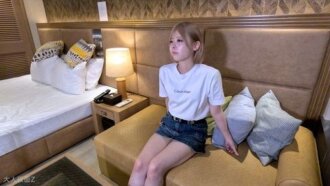 Miho (24), seorang wanita cantik, dalam sebuah video dari sudut pandang yang berbeda. Termasuk masturbasi dengan vibrator, permainan mainan, dan ejakulasi internal. Rekaman dari su...