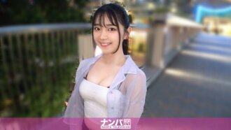 “无聊女大学生的滑稽举动。皮肤白皙、容貌姣好的女大学生对性充满渴望，性欲无法控制！喷射如潮！以夜景为背景，采用站立式后入姿势！为这时尚的夜晚干杯……” MGS Video <Prestige Group> 成人...