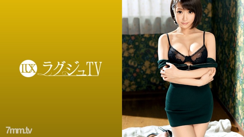 LUXU-1112 奢侈TV 1099剃頭妹首次挑戰公開性愛讓夢想成真……如果接受小美男中的大公雞，你會全身心地投入到自己的臀部！