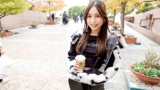 SIRO-5471 “热爱夜生活的人们聚集在这里！一个和伊良酱长得一模一样的美女因为无法控制自己的性欲而申请了！她身材火辣，可爱得让人忍不住想抱抱她。说到性，她…”：MGS Video