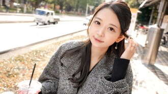 SIRO-5495 霞是30岁公务员第一名，笑起来可爱，翘起腿，还问名字。离谱的雕像炸了！ ③【初测】上线服→AV试映会2413